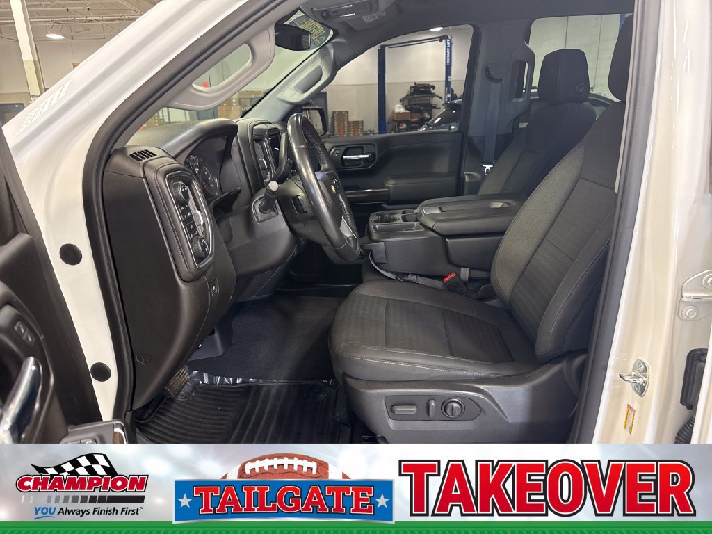 Used 2021 Chevrolet Silverado 1500 LT AWD/4WD image 11