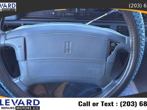 Used 1995 Oldsmobile Cutlass Ciera SL FWD image 16