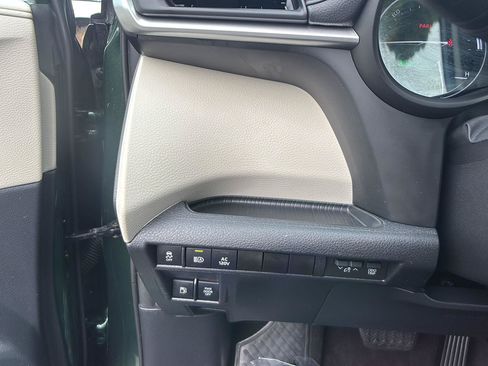 Used 2021 Toyota Sienna Limited AWD/4WD image 13