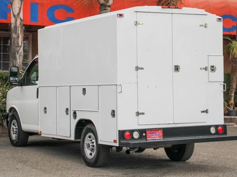 Used 2012 GMC Savana 3500 image 6