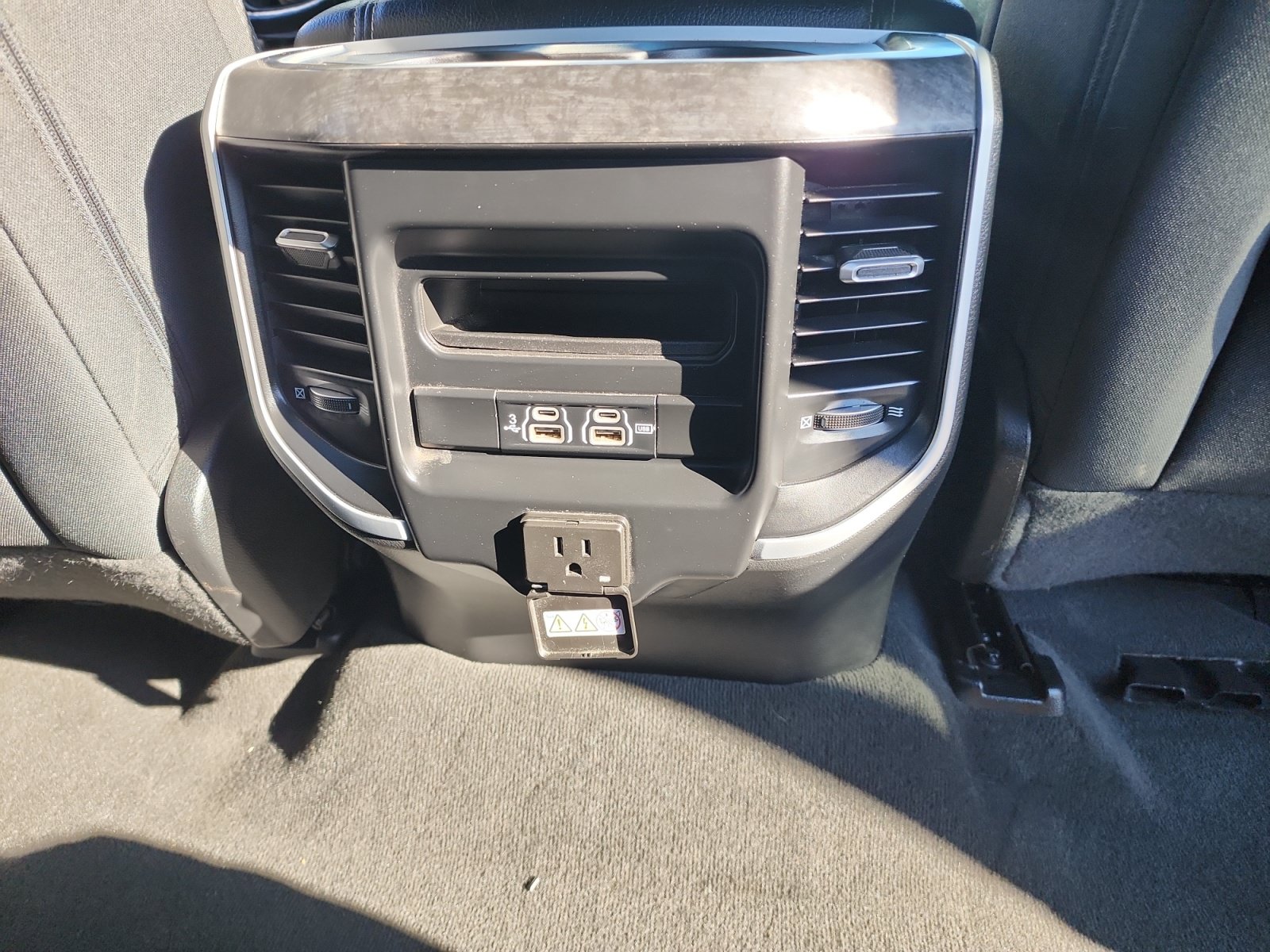 Used 2020 RAM 1500 Big Horn AWD/4WD image 26