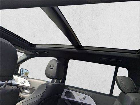 Certified 2026 Mercedes-Benz GLS 450 4MATIC image 19