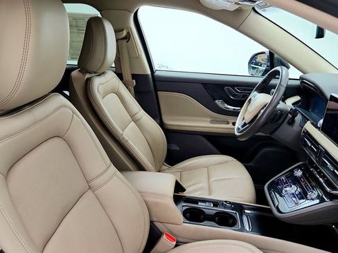 Used 2022 Lincoln Corsair Reserve w/ Luxury Package AWD/4WD image 24