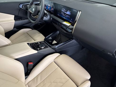 Used 2025 BMW X3 xDrive30i w/ Convenience Package image 27