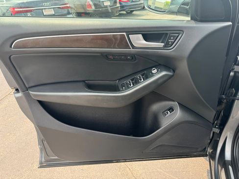 Used 2015 Audi Q5 2.0T Premium Plus w/ Technology Package image 4