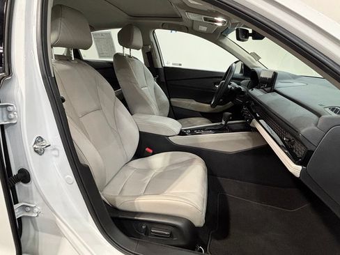Certified 2025 Honda Accord Touring image 36