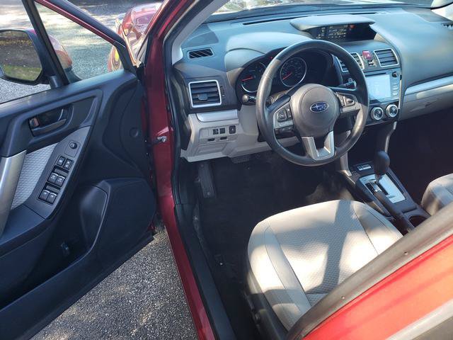 Used 2018 Subaru Forester 2.5i Premium w/ All-Weather Package AWD/4WD image 9