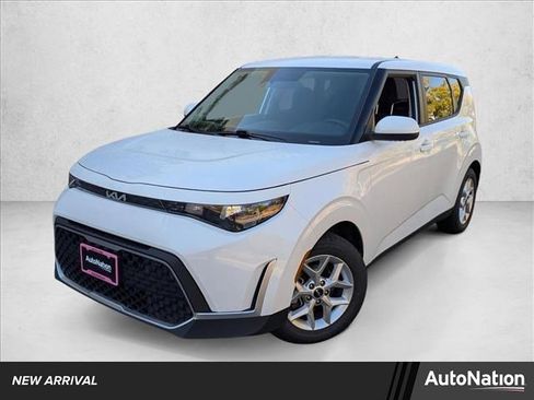 Used 2024 Kia Soul LX w/ Option Group 015 image 1