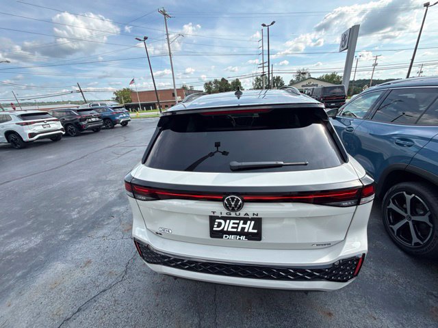 New 2026 Volkswagen Tiguan SE R-Line AWD/4WD image 6