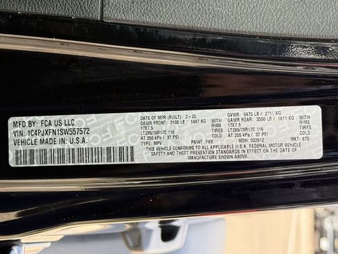 Used 2025 Jeep Wrangler Rubicon image 26