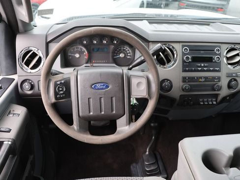 Used 2011 Ford F350 XLT w/ Snow Plow Prep Pkg AWD/4WD image 22
