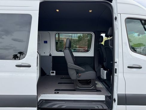 New 2026 Mercedes-Benz Sprinter 2500 image 18