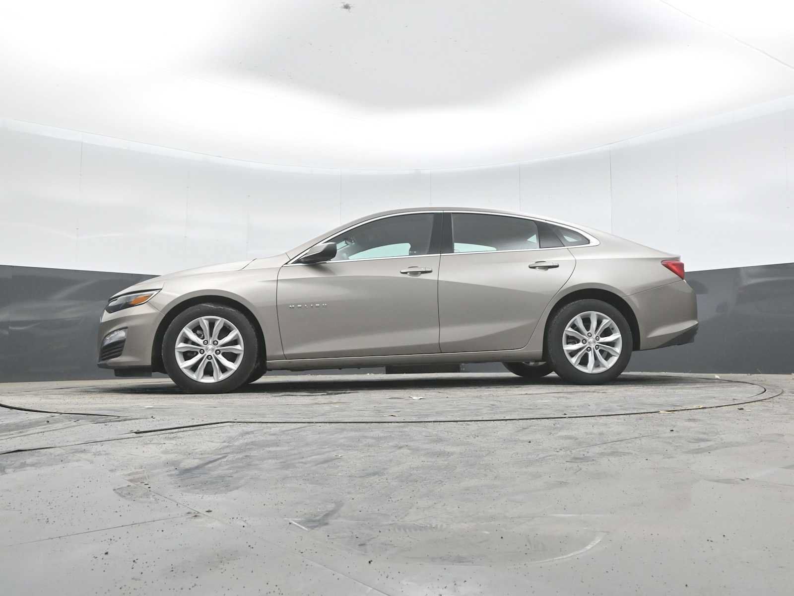 Used 2025 Chevrolet Malibu LT FWD image 25