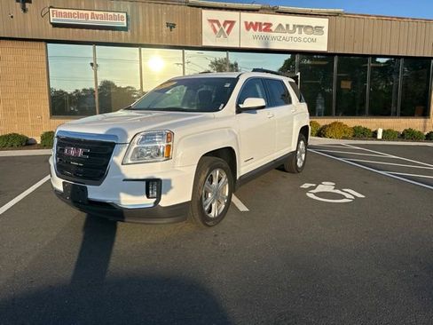 Used 2017 GMC Terrain SLE w/ Convenience Package FWD image 8