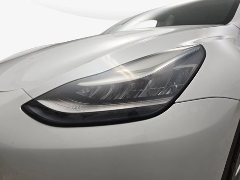 Used 2020 Tesla Model Y Long Range AWD/4WD image 29