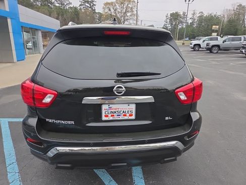Used 2020 Nissan Pathfinder SL image 9