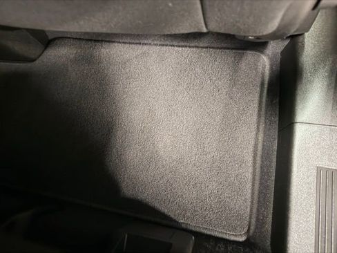 Used 2022 Chevrolet Equinox LS w/ LS Convenience Package image 23