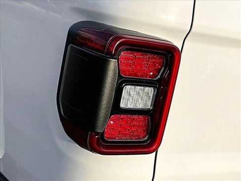 Used 2021 Jeep Gladiator Rubicon image 29