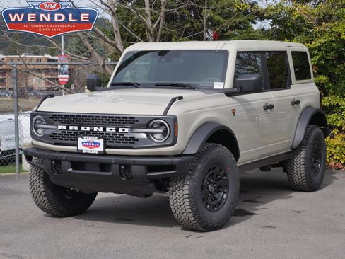 New 2026 Ford Bronco Badlands AWD/4WD image 1