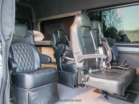 Used 2022 Mercedes-Benz Sprinter 2500 image 27