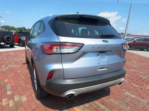 Used 2022 Ford Escape S FWD image 9