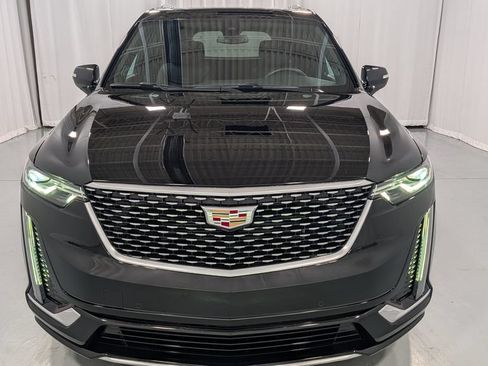 Used 2024 Cadillac XT6 Premium Luxury w/ LPO, Floor Liner Package AWD/4WD image 2