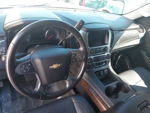 Used 2015 Chevrolet Tahoe LT RWD image 17