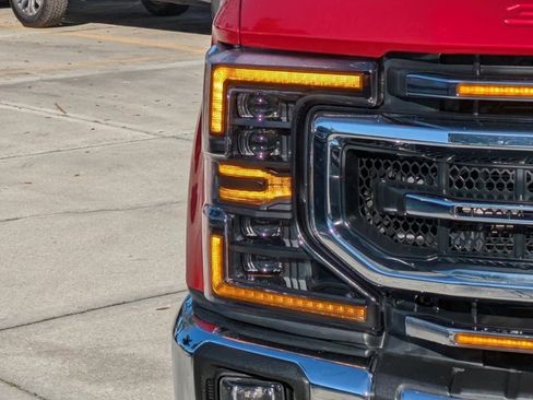 Certified 2022 Ford F250 Lariat w/ Lariat Ultimate Package image 9