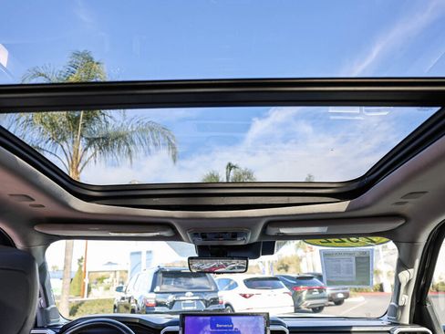 Used 2022 Toyota Tundra Limited image 17