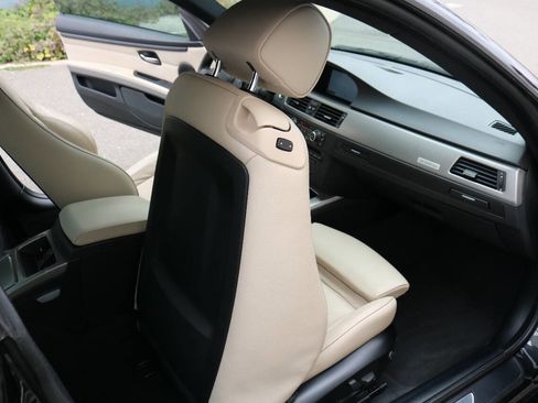 Used 2011 BMW 335is Coupe image 21