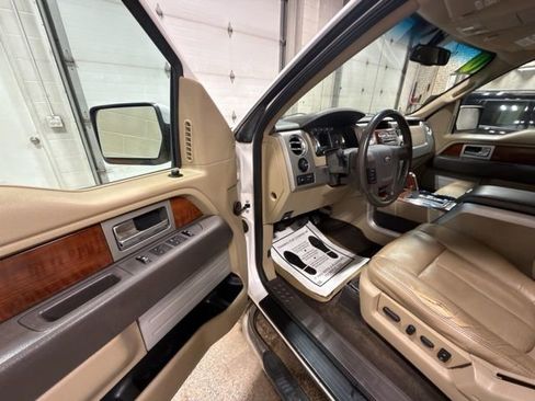 Used 2010 Ford F150 Lariat image 11