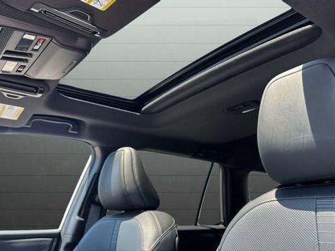 Certified 2026 Subaru Outback Touring AWD/4WD image 23