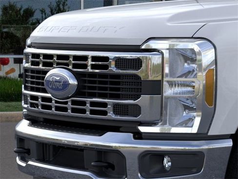 New 2026 Ford F350 XLT image 17