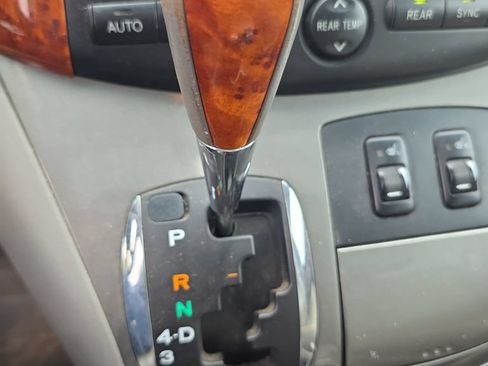 Used 2006 Toyota Sienna XLE Limited FWD image 27