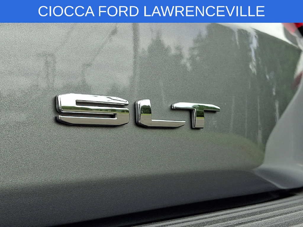Used 2023 GMC Yukon XL SLT AWD/4WD image 32