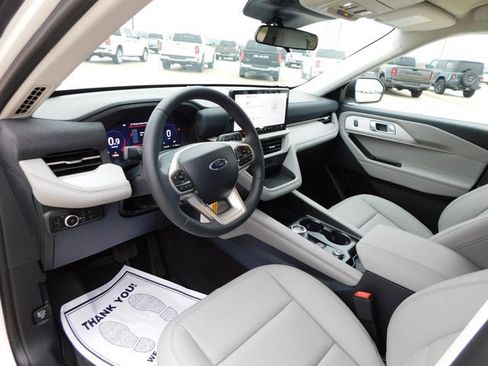 New 2026 Ford Explorer Active w/ Active Comfort Package image 16