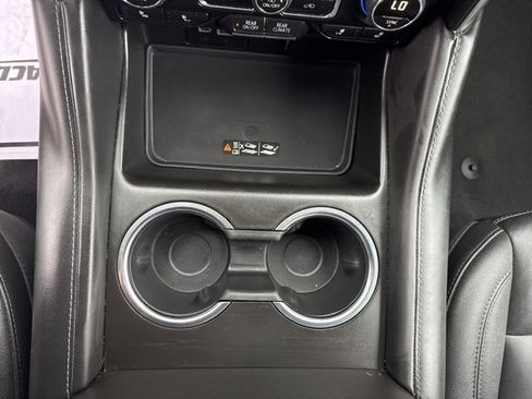 Used 2024 Chevrolet Tahoe LT image 24