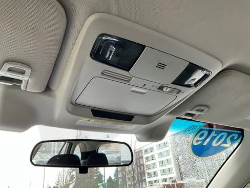 Used 2019 Subaru Outback 2.5i image 16