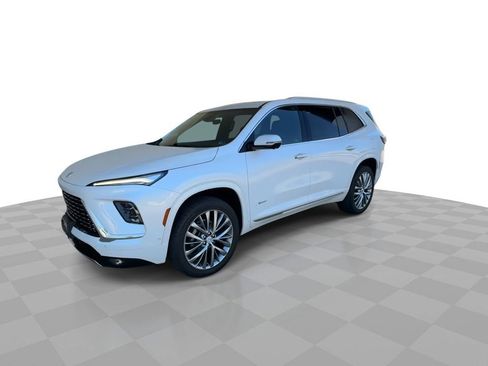 Certified 2025 Buick Enclave Avenir AWD/4WD image 4