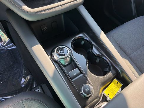 New 2026 Ford Explorer Active RWD image 18