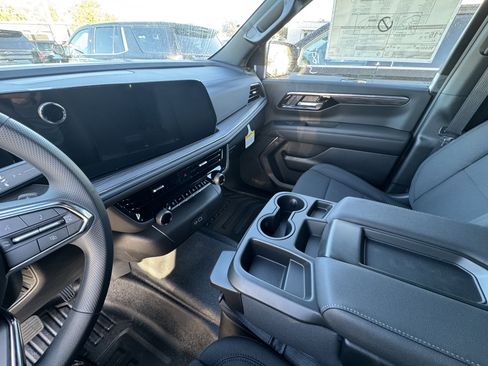 New 2025 Chevrolet Tahoe 4WD image 24