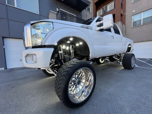 Used 2013 Ford F250 Platinum AWD/4WD image 24