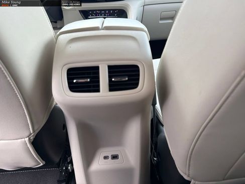 Used 2023 Buick Envision Preferred AWD/4WD image 26