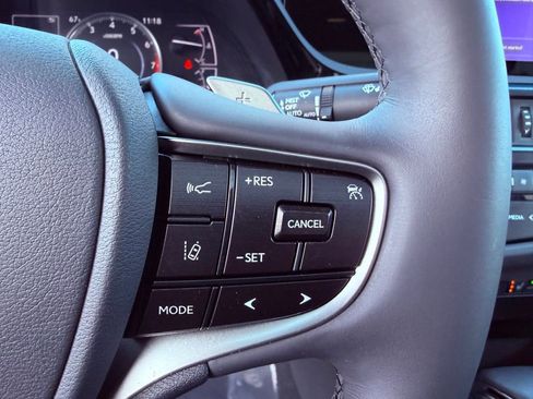 Certified 2024 Lexus ES 350 w/ Premium Package image 21