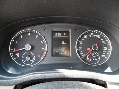 Used 2015 Volkswagen Passat 1.8T Limited Edition image 13