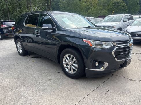 Used 2020 Chevrolet Traverse LT AWD/4WD image 4