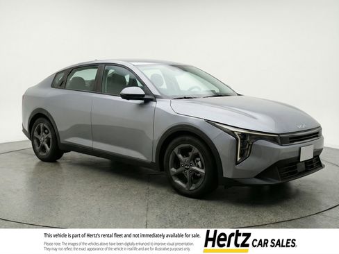 Used 2025 Kia K4 FWD image 1