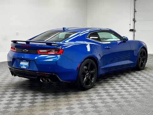 Used 2018 Chevrolet Camaro SS RWD image 8
