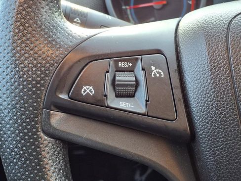 Used 2014 Chevrolet Cruze LT image 18