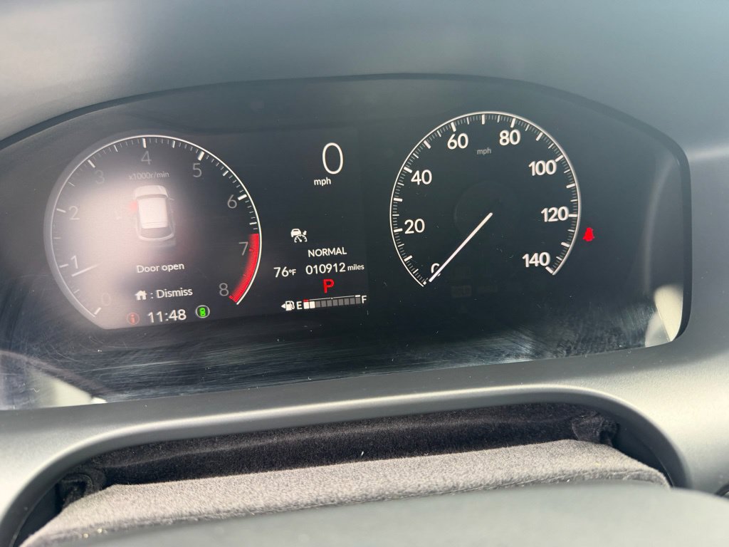 Used 2025 Honda HR-V Sport image 13